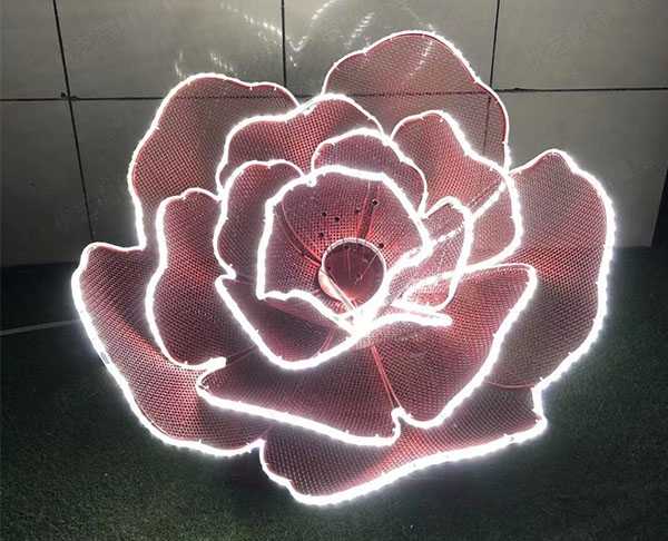 工厂现货星空体育娱乐莱切赞助商镂空玫瑰花雕塑