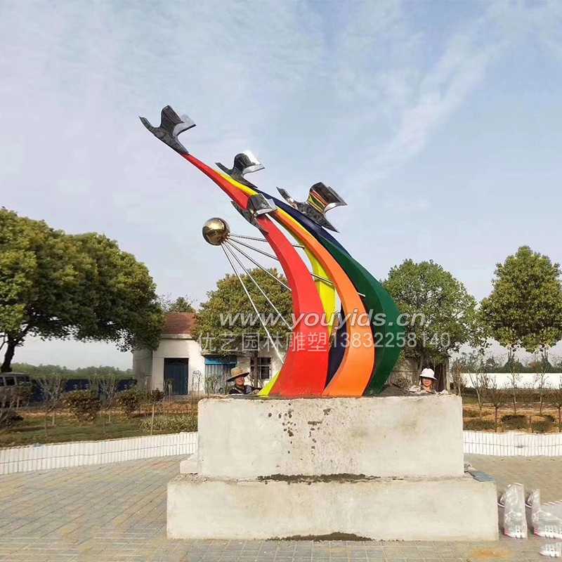 星空体育娱乐莱切赞助商校园雕塑制作