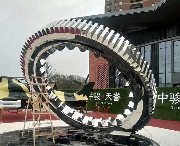 大型广场齿轮造型星空体育全站体育平台