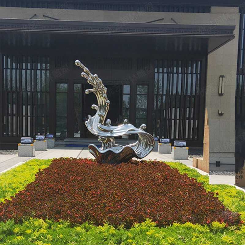 不锈钢流水雕塑，星空体育娱乐莱切赞助商厂家