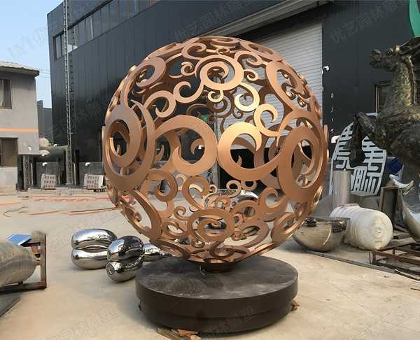 星空体育娱乐莱切赞助商厂家制作不锈钢镂空球制作方法